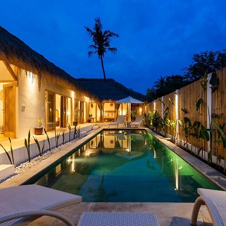 Villa Kelapa Kucing Гили Еър Екстериор снимка