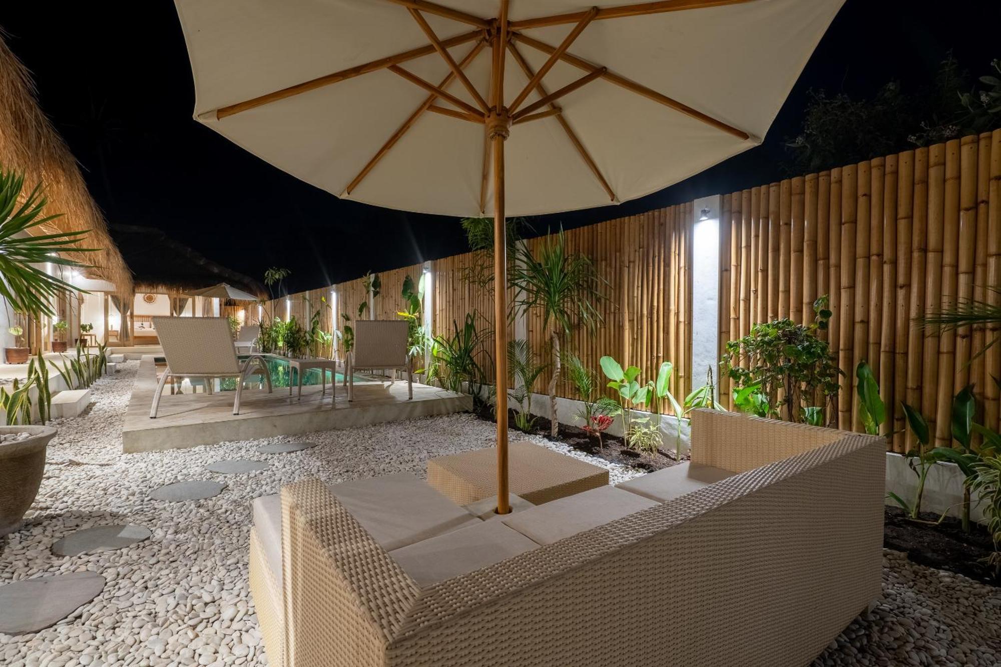 Villa Kelapa Kucing Гили Еър Екстериор снимка