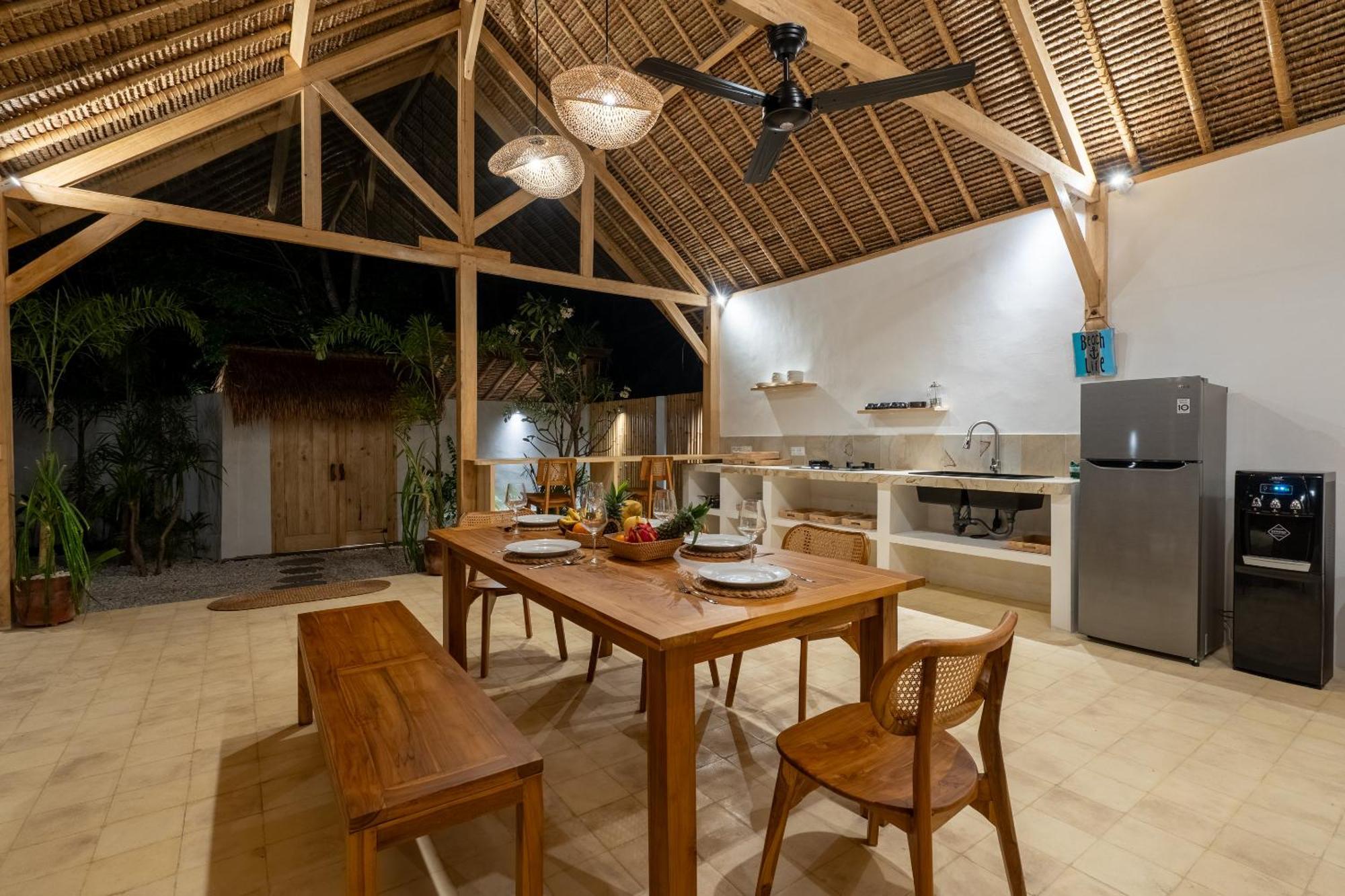 Villa Kelapa Kucing Гили Еър Екстериор снимка